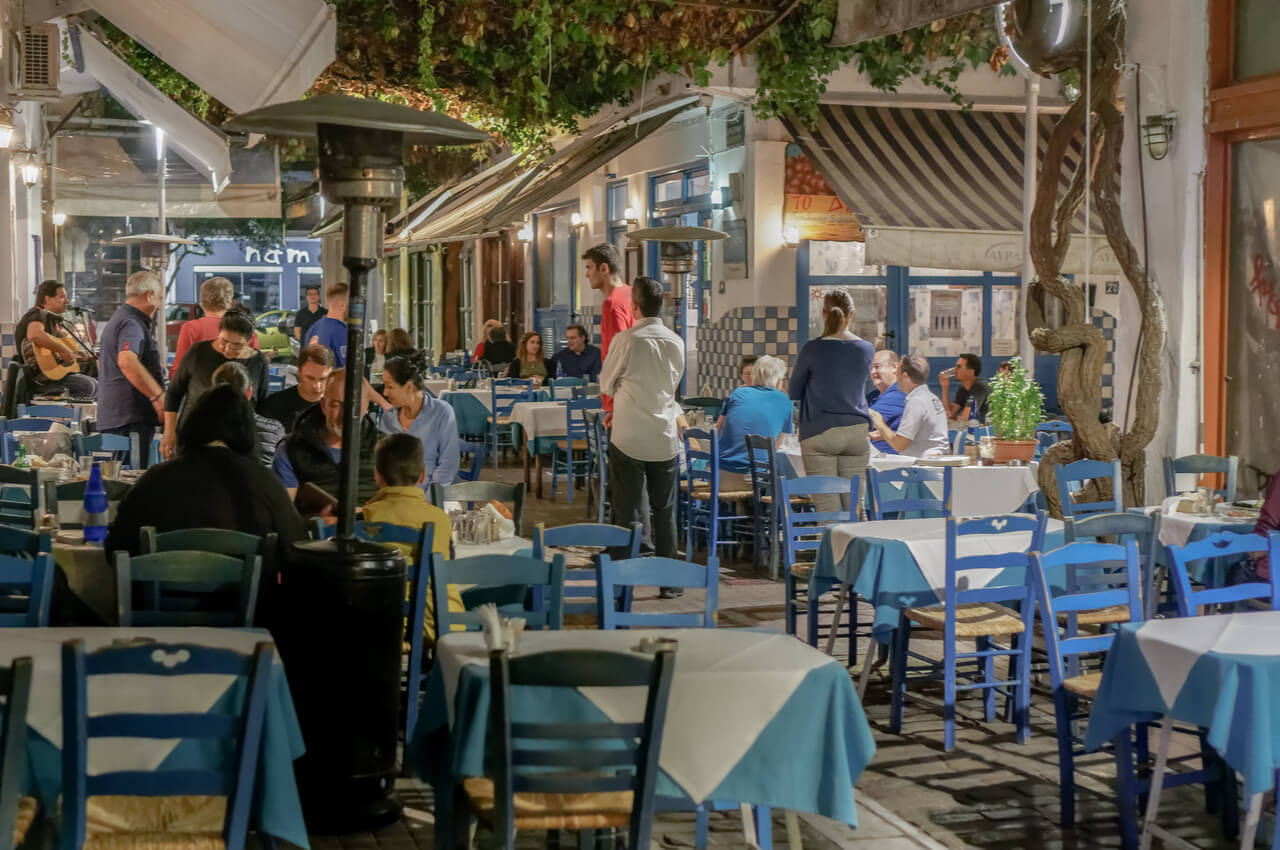 tourist thessaloniki-places to eat-Alpha Drive
